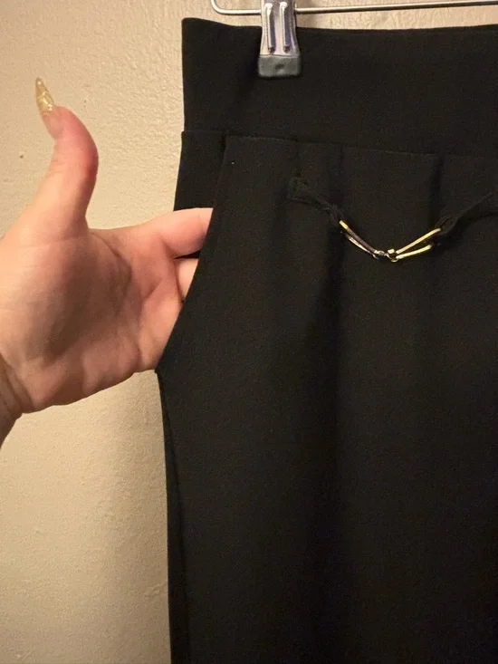 High-Waist NWOT Black Wide-Leg Pants with Gold Accent 🆕 - Picture 3 of 5